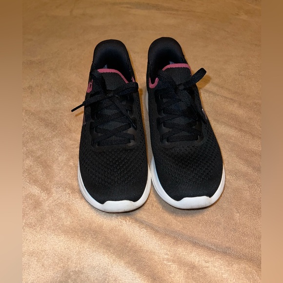 Skechers Hands Free Swift Fit Women's Black and Pink Athletic Shoes - Picture 2 of 5